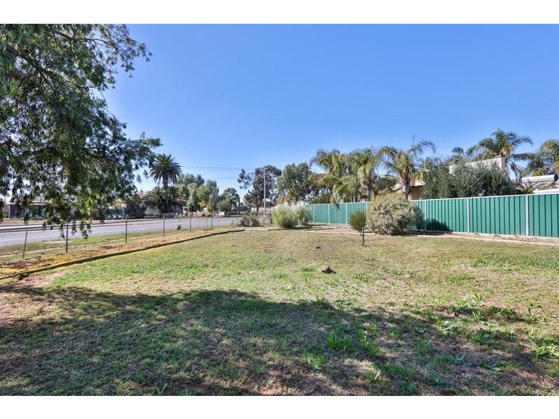 2/6 Third Street, Merbein VIC 3505