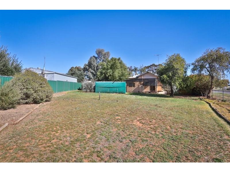 2/6 Third Street, Merbein VIC 3505