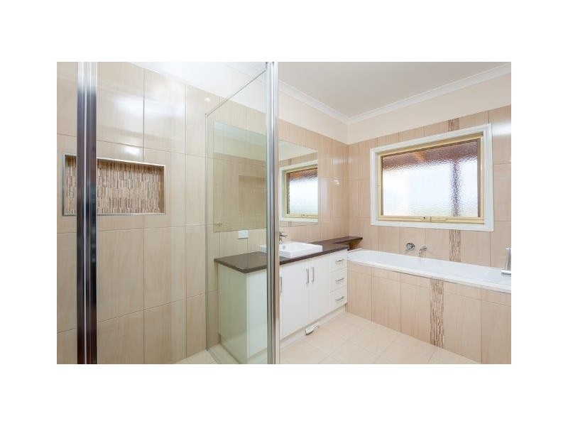 1135 Sandilong Avenue, Irymple VIC 3498