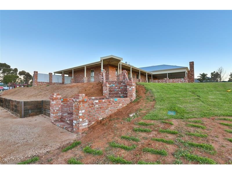 1135 Sandilong Avenue, Irymple VIC 3498
