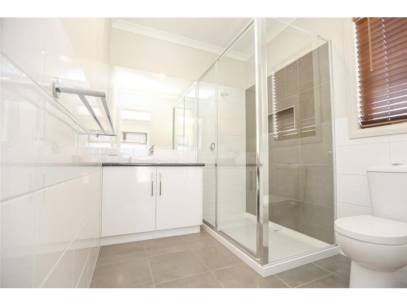 24 Ponderosa Way, Mildura VIC 3500