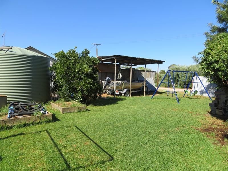 82 Sunnycliffs Crescent, Sunnycliffs VIC 3496