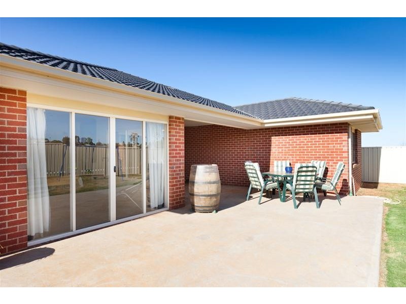3 Keating Close, Merbein VIC 3505
