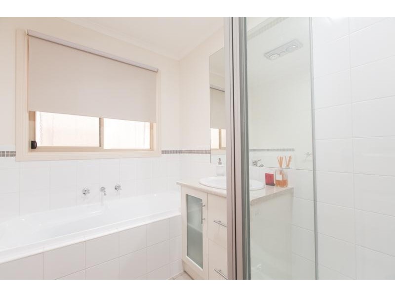 9 Sotiri Court, Mildura VIC 3500