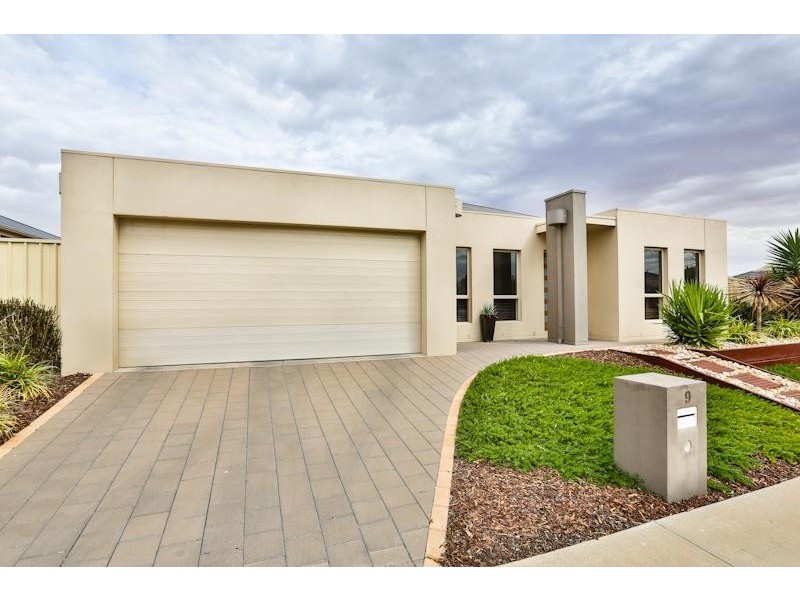 9 Sotiri Court, Mildura VIC 3500