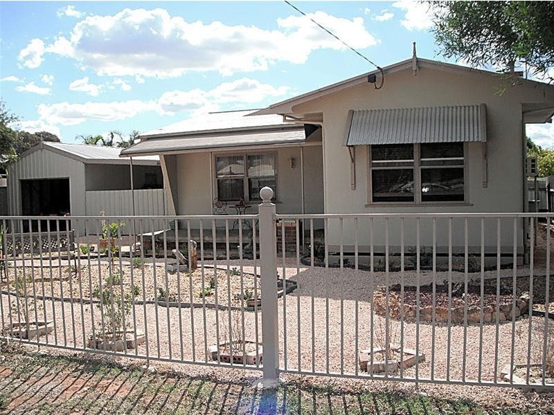 587 Sandilong Avenue, Irymple VIC 3498