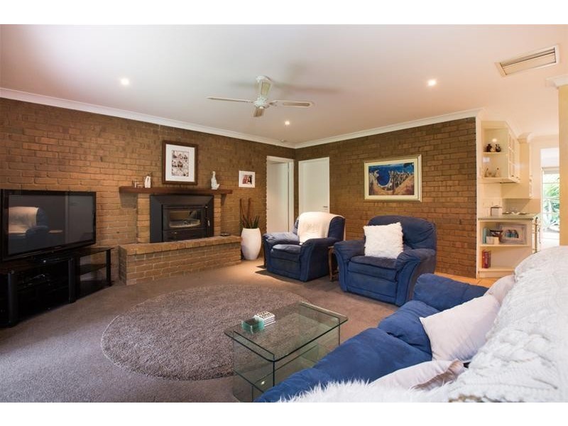 64 Regina Avenue, Cabarita VIC 3505