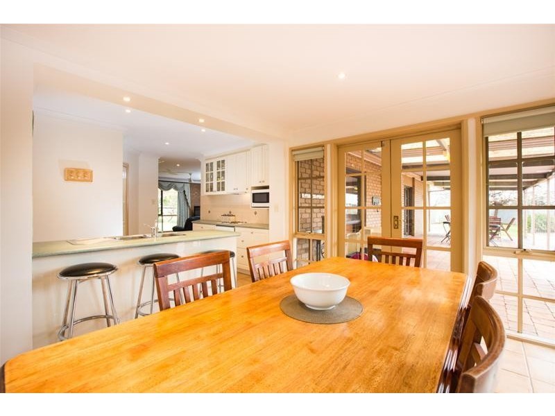 64 Regina Avenue, Cabarita VIC 3505