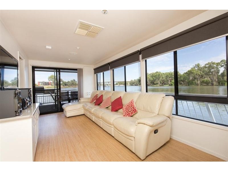 Houseboat, Mildura VIC 3500
