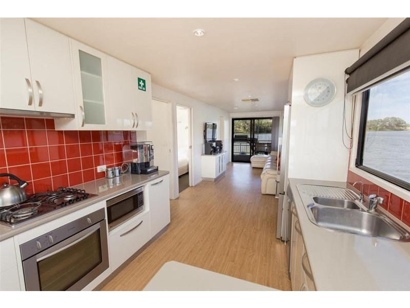 Houseboat, Mildura VIC 3500