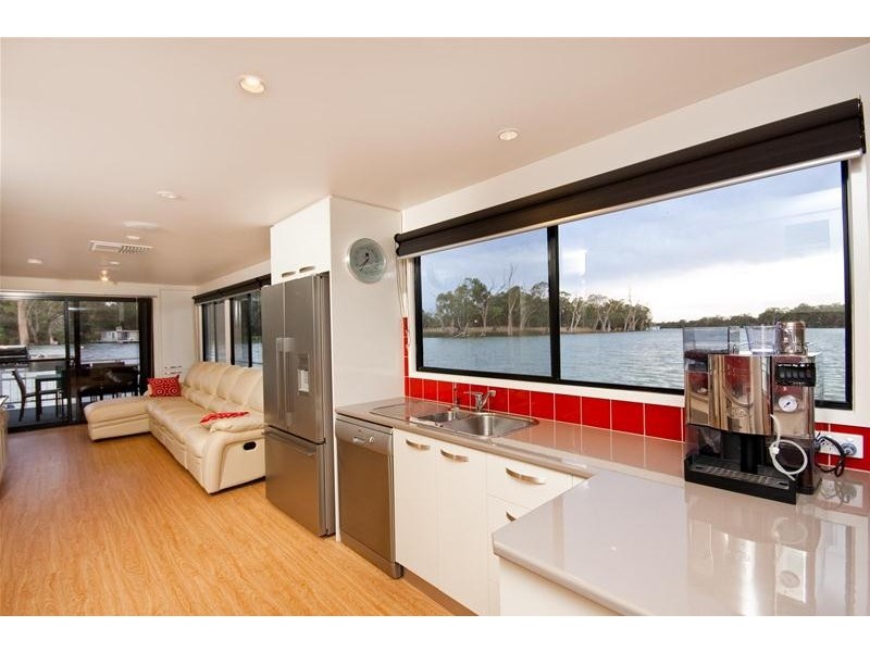 Houseboat, Mildura VIC 3500