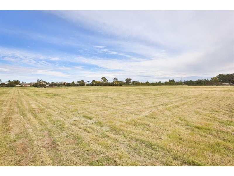 305 Cureton Avenue, Mildura VIC 3500