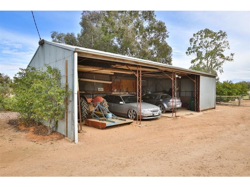 305 Cureton Avenue, Mildura VIC 3500