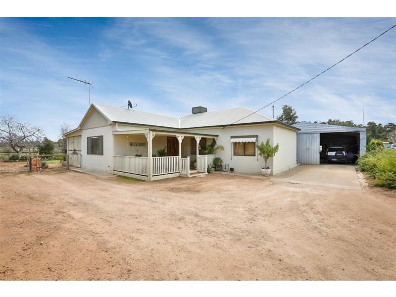 305 Cureton Avenue, Mildura VIC 3500
