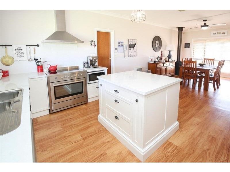 37 Dewry Avenue, Irymple VIC 3498