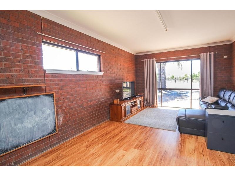 37 Dewry Avenue, Irymple VIC 3498