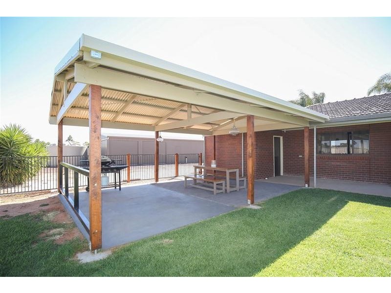 37 Dewry Avenue, Irymple VIC 3498