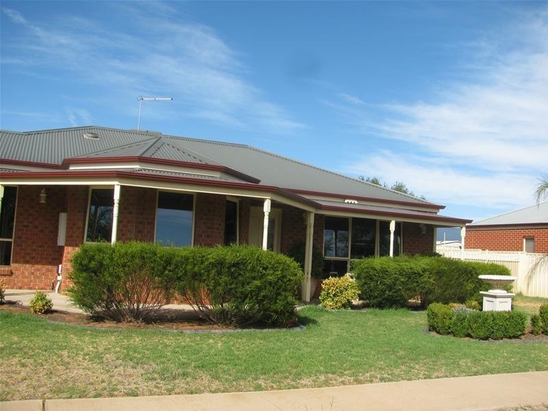 2 Francesca  Drive, Irymple VIC 3498
