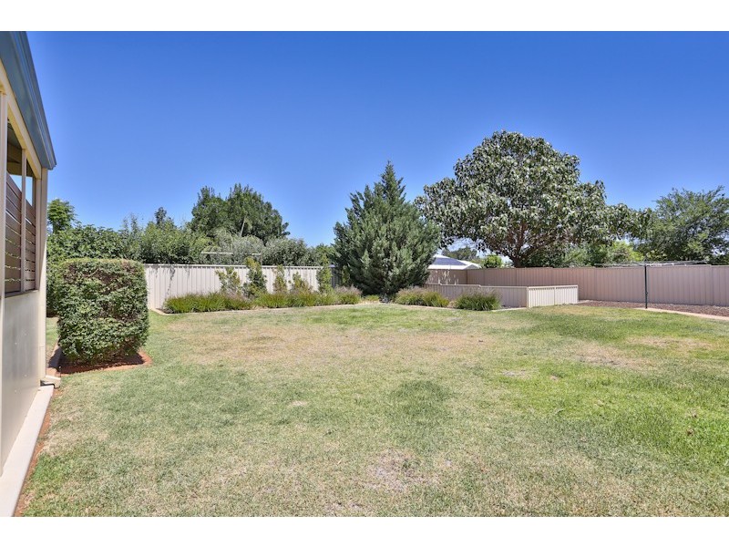 2 Carrington Drive, Irymple VIC 3498