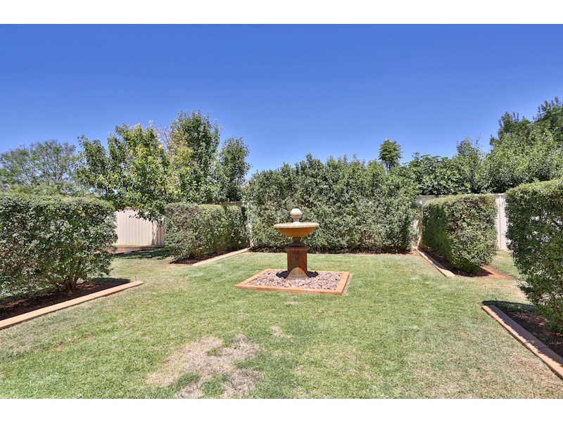 2 Carrington Drive, Irymple VIC 3498