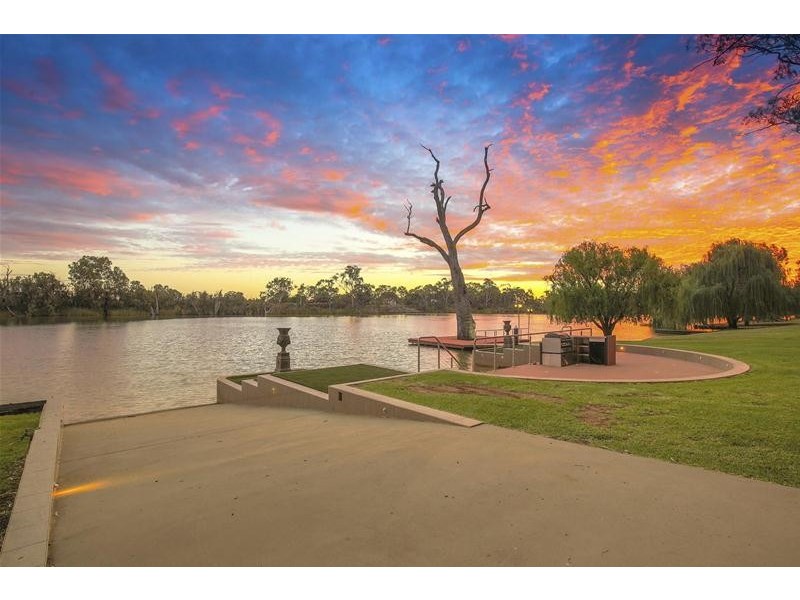 41 Carramar Drive, Gol Gol NSW 2738