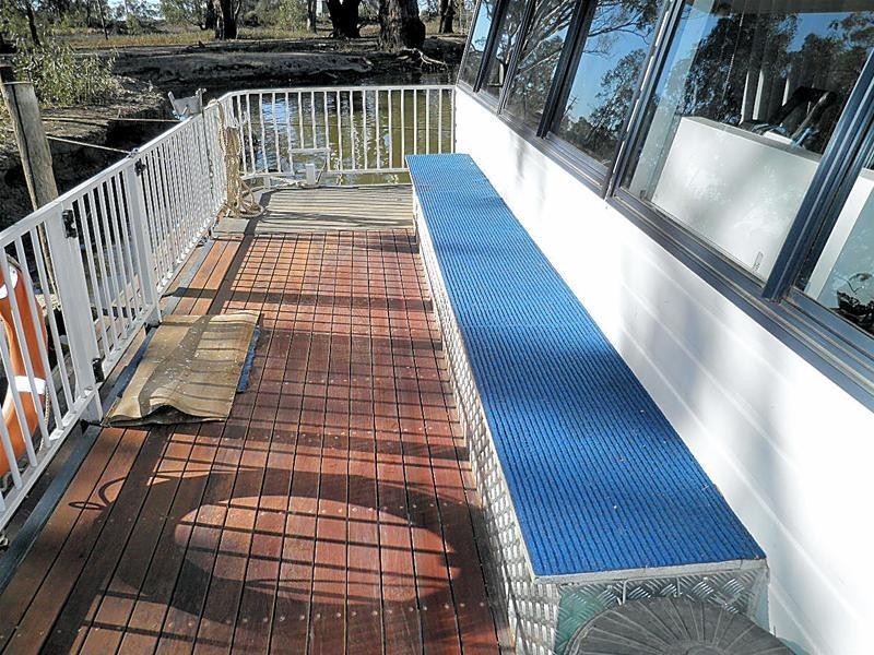 Murray Magic – Houseboat, Euston NSW 2737