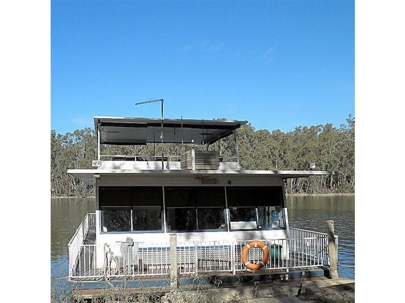 Murray Magic – Houseboat, Euston NSW 2737