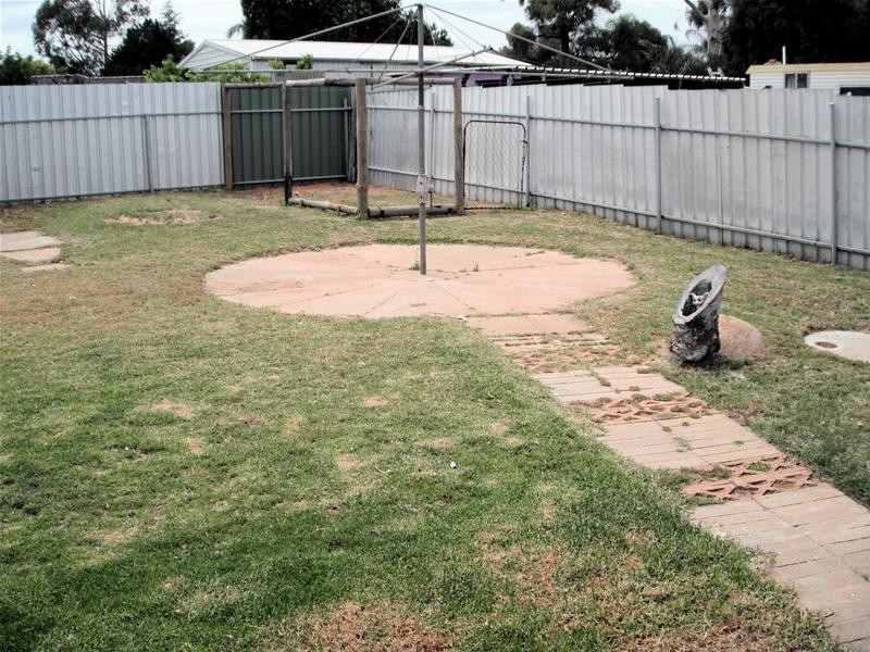 6 Friel Street, Buronga NSW 2739