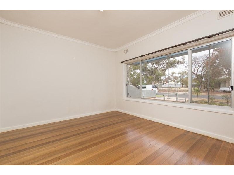 8 Sunnyside Avenue, Mildura VIC 3500