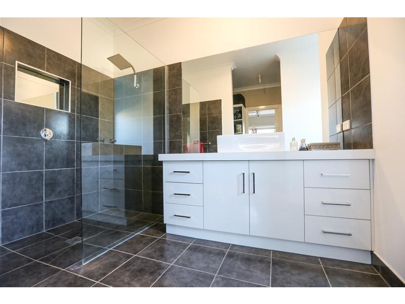 5 Cosgrove Court, Mildura VIC 3500