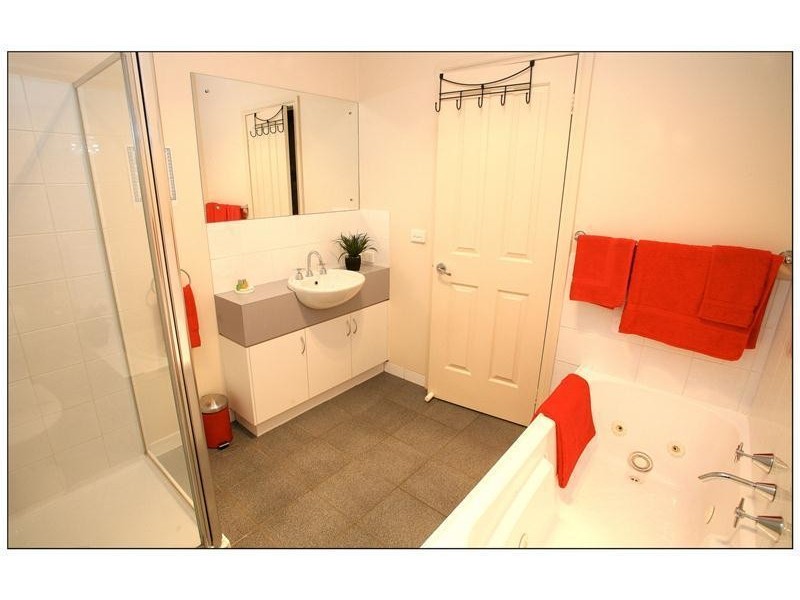 80 Cherry Avenue, Mildura VIC 3500