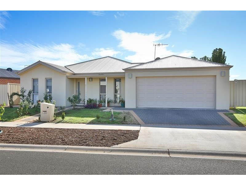 15 Dune Drive, Mildura VIC 3500