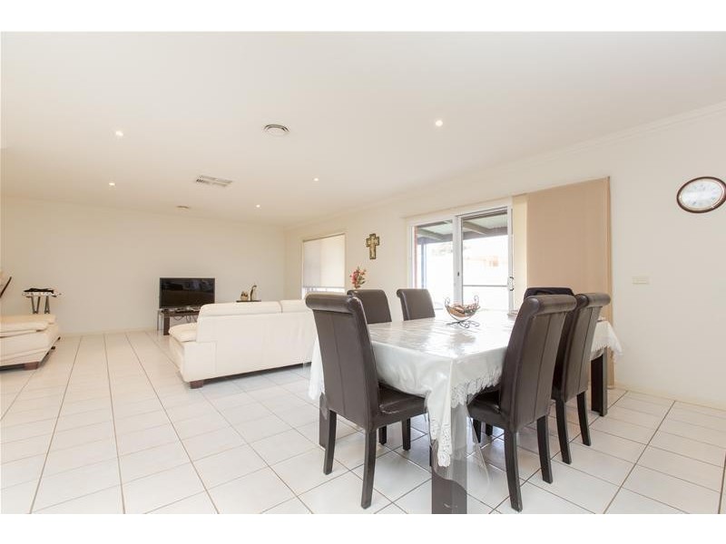 22 James Cook Drive, Mildura VIC 3500