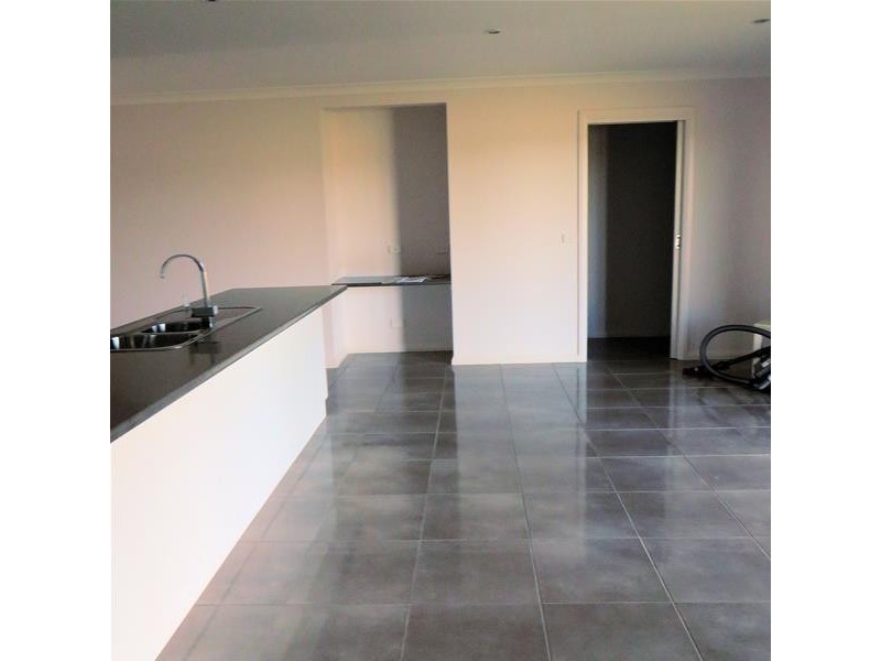 18 Palm Springs Drive, Mildura VIC 3500