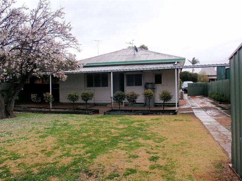 112 Magnolia Avenue, Mildura VIC 3500