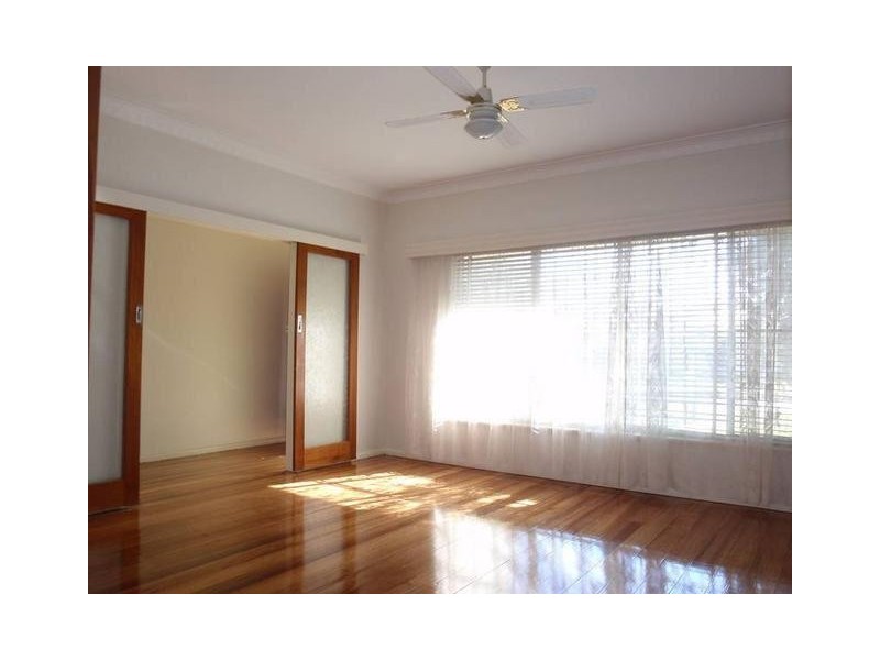 8 Barry Avenue, Mildura VIC 3500