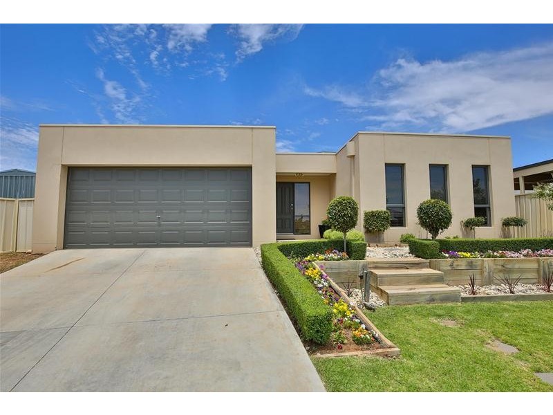 7 Spitfire Court, Mildura VIC 3500