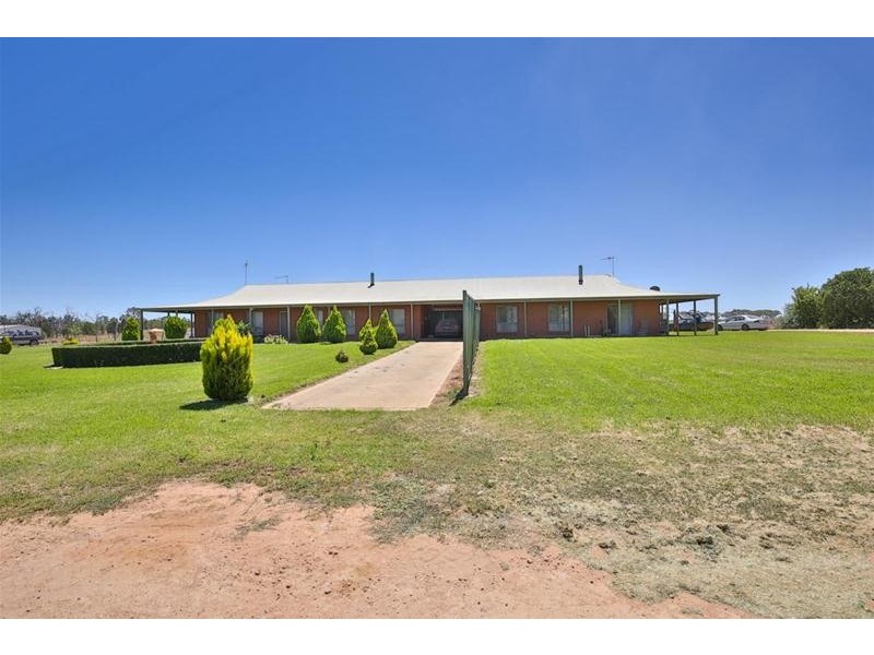 2756 Tapalin Mail Road, Euston NSW 2737