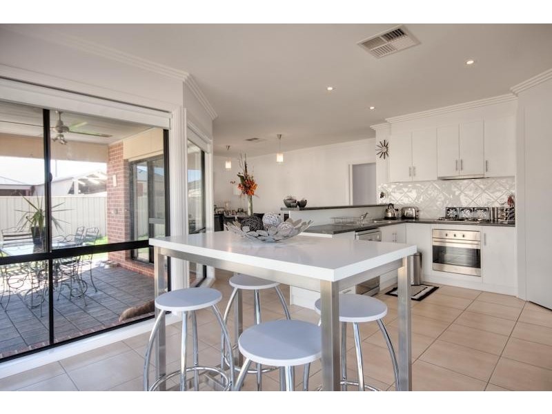 4 Oxley Court, Mildura VIC 3500