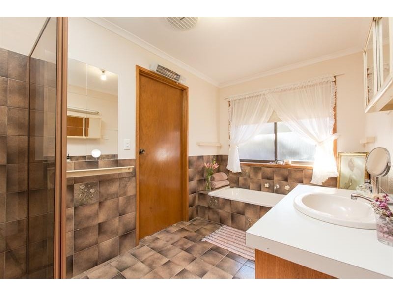 253 Walnut Avenue, Mildura VIC 3500