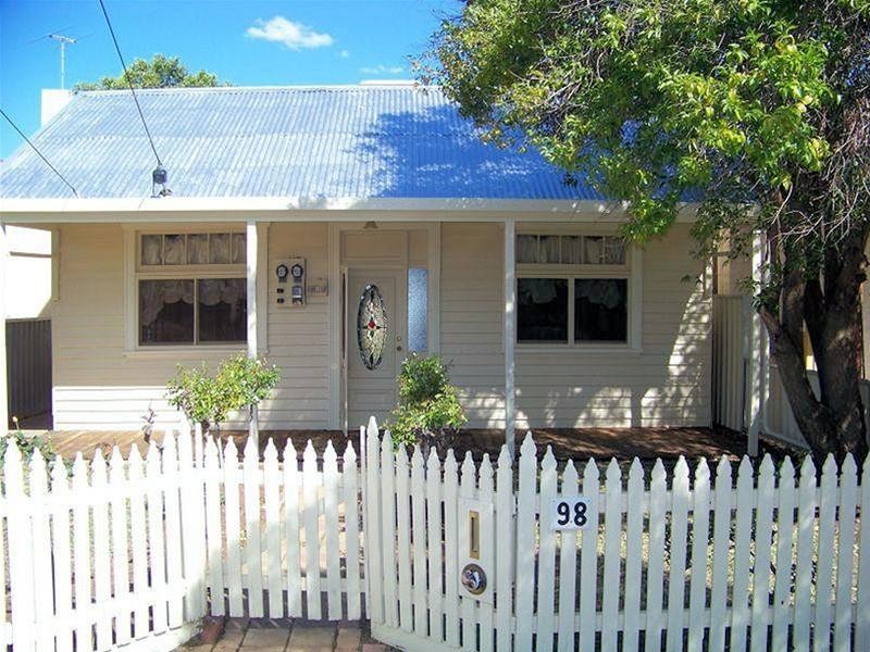 98 Lemon Avenue, Mildura VIC 3500