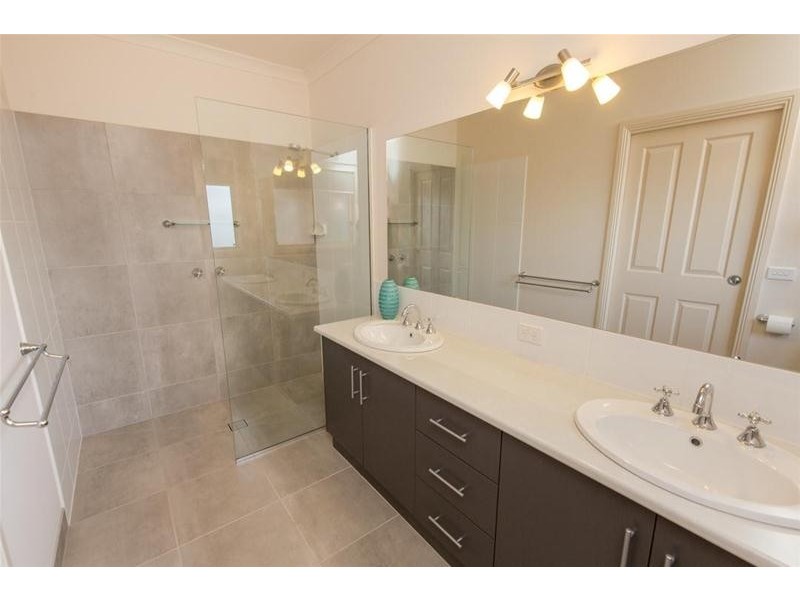 746 Cureton Avenue, Nichols Point VIC 3501