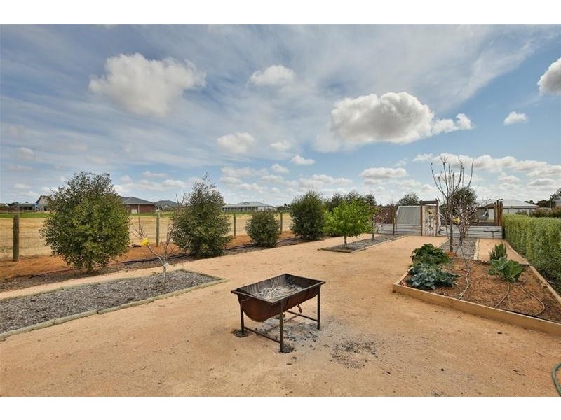 746 Cureton Avenue, Nichols Point VIC 3501