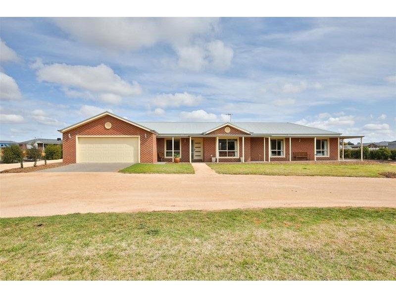 746 Cureton Avenue, Nichols Point VIC 3501