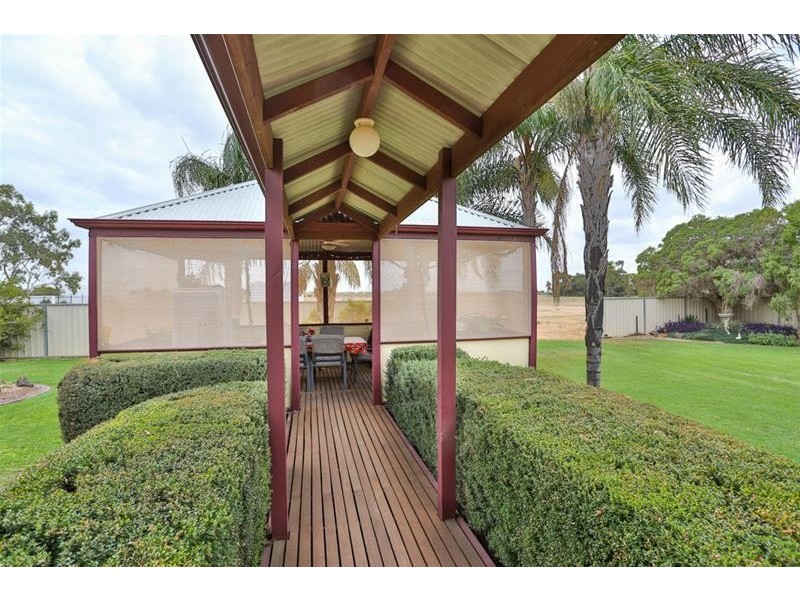 759 Walnut Avenue, Mildura South VIC 3501