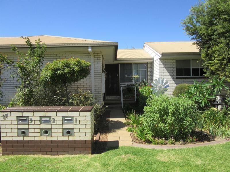 2/17 Whittaker Crescent, Red Cliffs VIC 3496