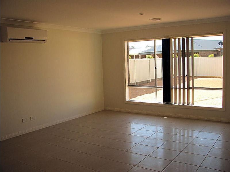 16 Philippa Crescent, Mildura VIC 3500