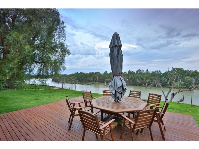 111 Adelaide Street, Gol Gol NSW 2738