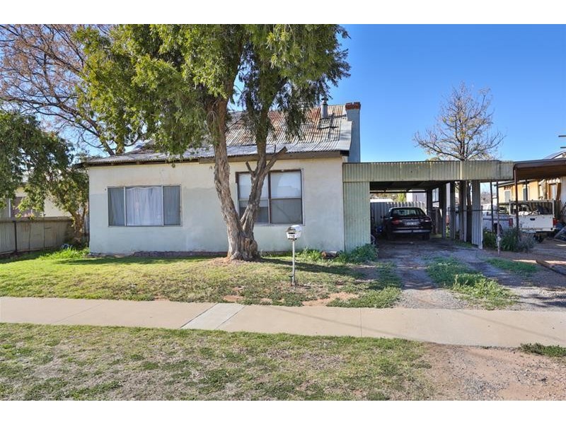 710 Koorlong Avenue, Irymple VIC 3498