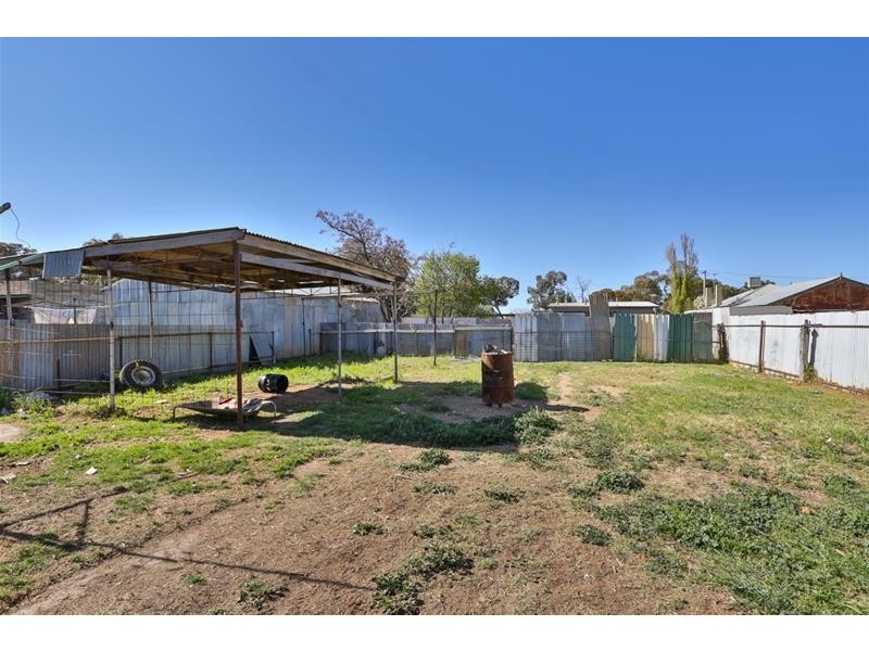 710 Koorlong Avenue, Irymple VIC 3498